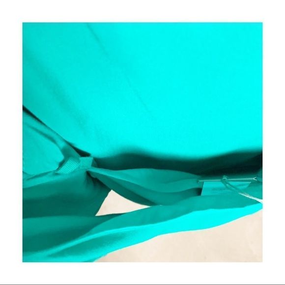 Kelly Green Wrap Tank Top Blouse Casual Athleisure - Picture 13 of 16